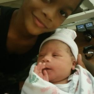 Meet your Posher, Leshay